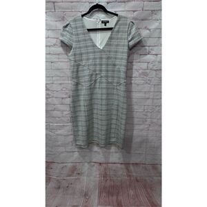 Express short sleeve v neck dress size large office work